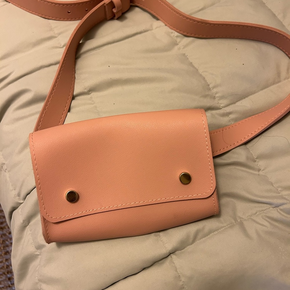 New:Light pink belt bag